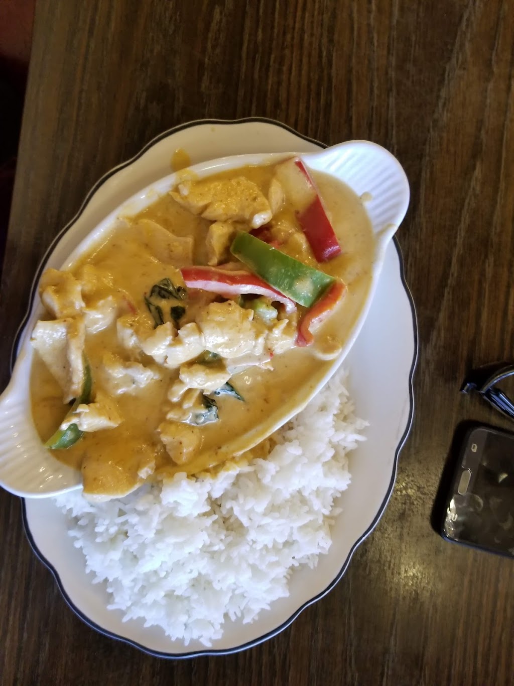 Elkhorn Club & Lindas Thai | restaurant | 457 N Broadway Ave, Burns, OR 97720, USA | 5415733201 OR +1 541-573-3201