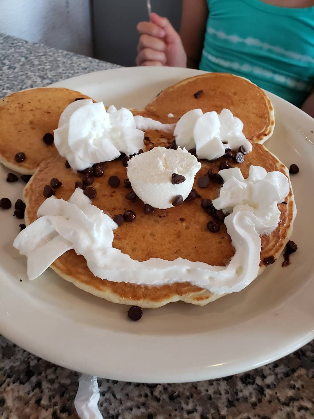 5 & Diner | restaurant | 13001 Founders Square Dr, Orlando, FL 32828, USA | 4077570978 OR +1 407-757-0978