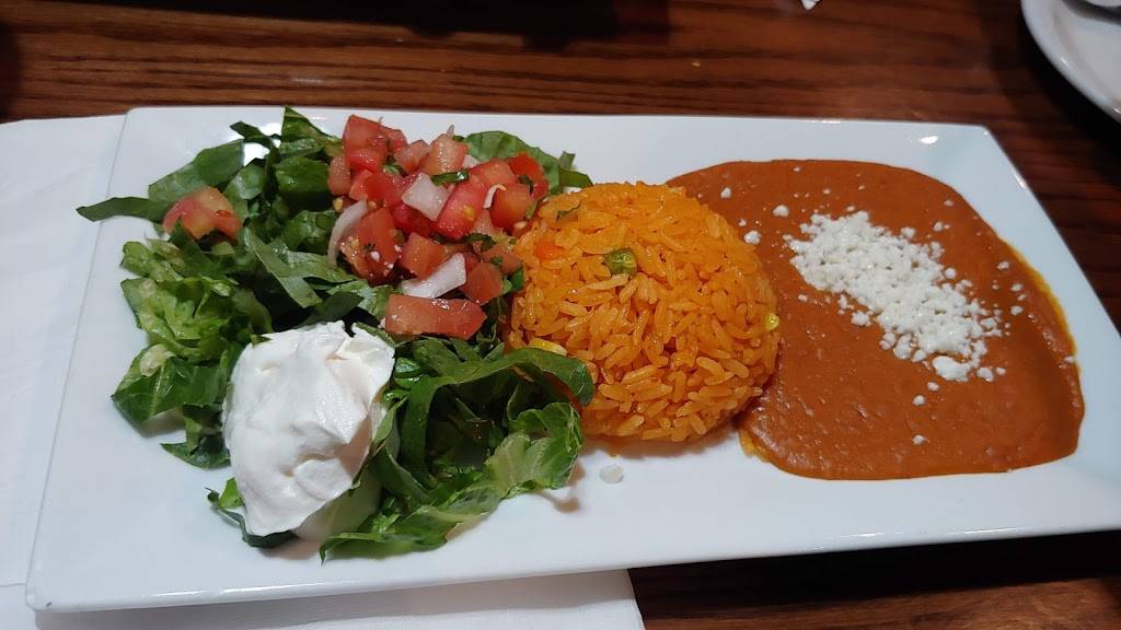 El Molcajete Cocina Mexicana | restaurant | 2976 S Ridgewood Ave, Edgewater, FL 32141, USA | 3864105840 OR +1 386-410-5840