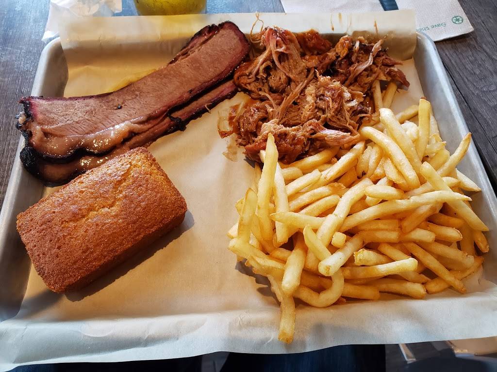Hank Daddys Barbecue | restaurant | 7777 Keele St #11, Concord, ON L4K 1Y7, Canada | 9054174545 OR +1 905-417-4545