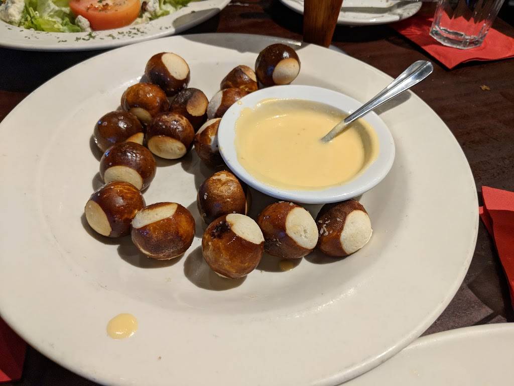 Valley Lodge Restaurant | restaurant | 2132 Waukegan Rd, Glenview, IL 60025, USA | 8477247440 OR +1 847-724-7440