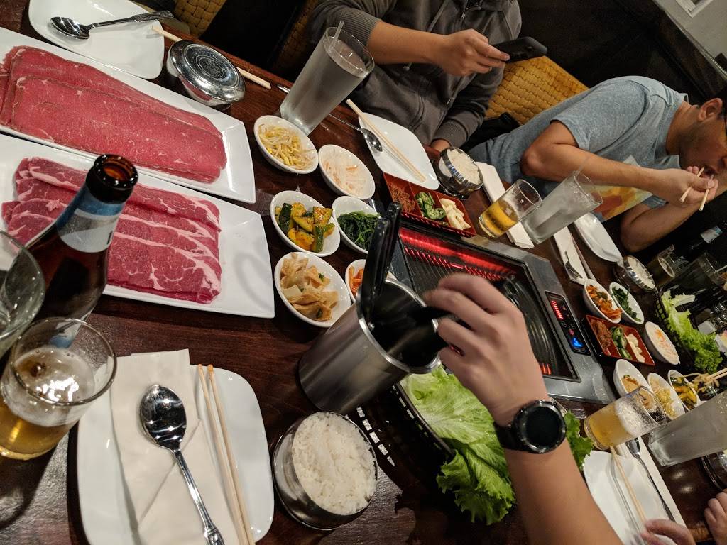 SaRiOne Grill | restaurant | 7525 W Hillsborough Ave, Town N Country, FL 33615, USA | 8136935076 OR +1 813-693-5076