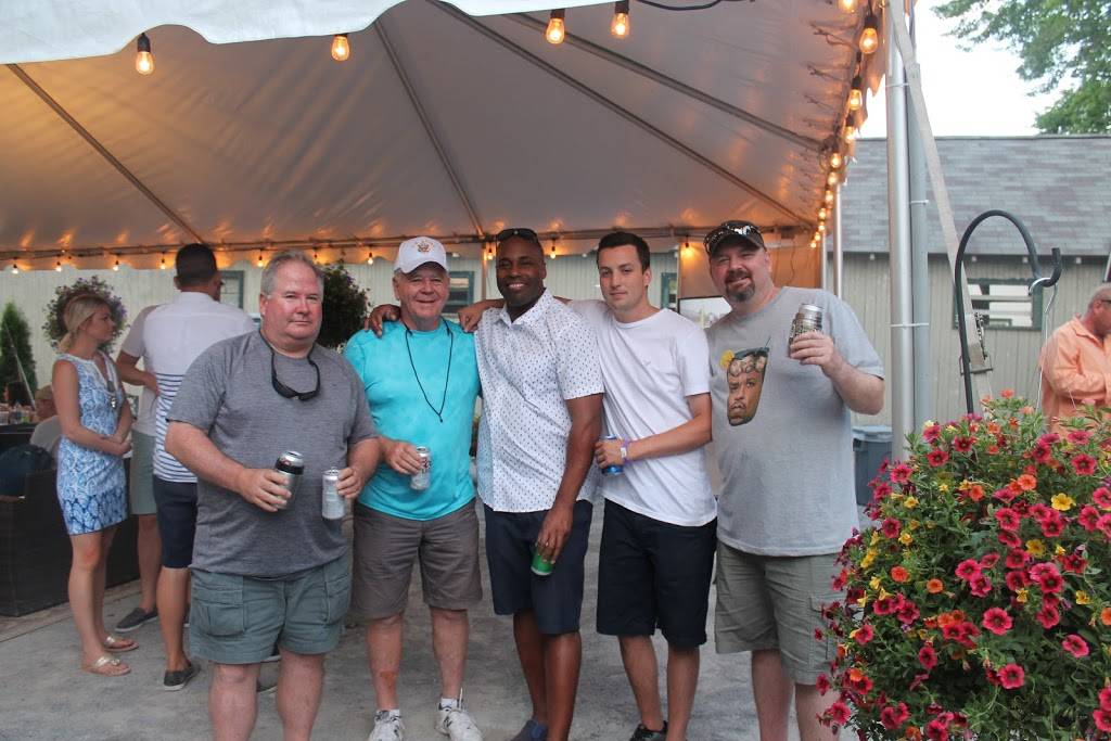 The Trackside Grill - Saratoga | restaurant | 103 Wright St, Saratoga Springs, NY 12866, USA | 5182757040 OR +1 518-275-7040