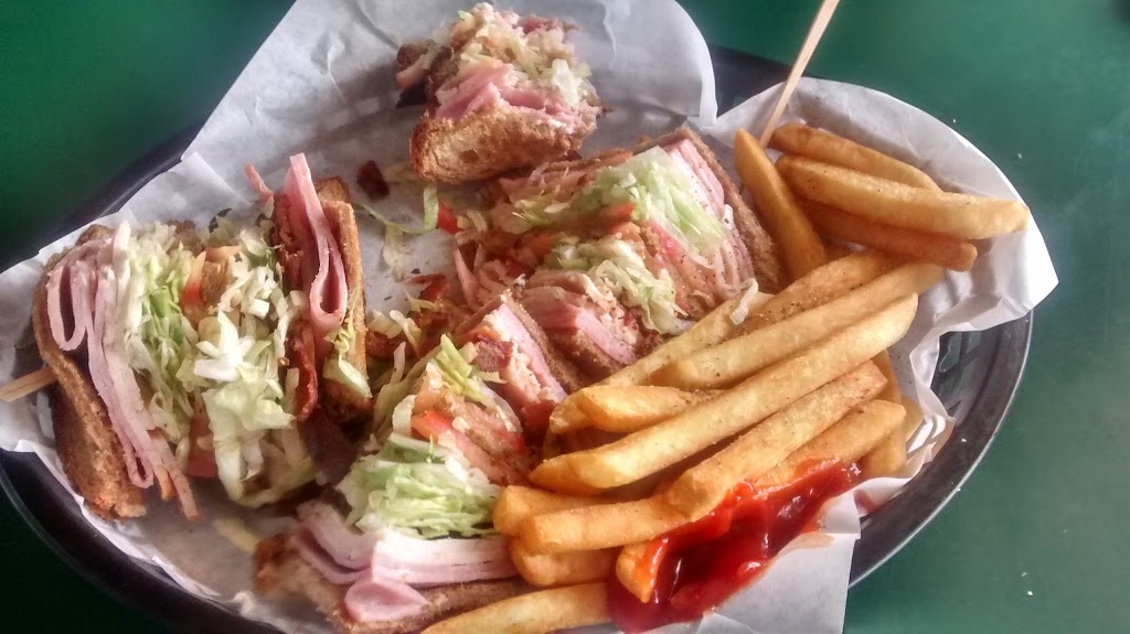 The River Dog Grill | restaurant | 2046 AZ-95, Bullhead City, AZ 86442, USA | 9287043644 OR +1 928-704-3644