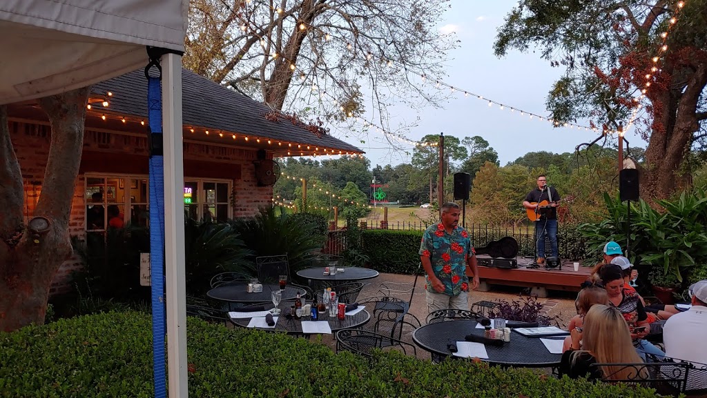 Maglieauxs Riverfront Restaurant | restaurant | 805 Washington St, Natchitoches, LA 71457, USA | 3183547767 OR +1 318-354-7767