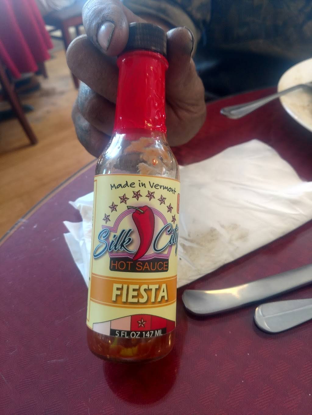 Kendalls Kitchen | restaurant | 16 Main St, Saxtons River, VT 05154, USA | 8028697132 OR +1 802-869-7132