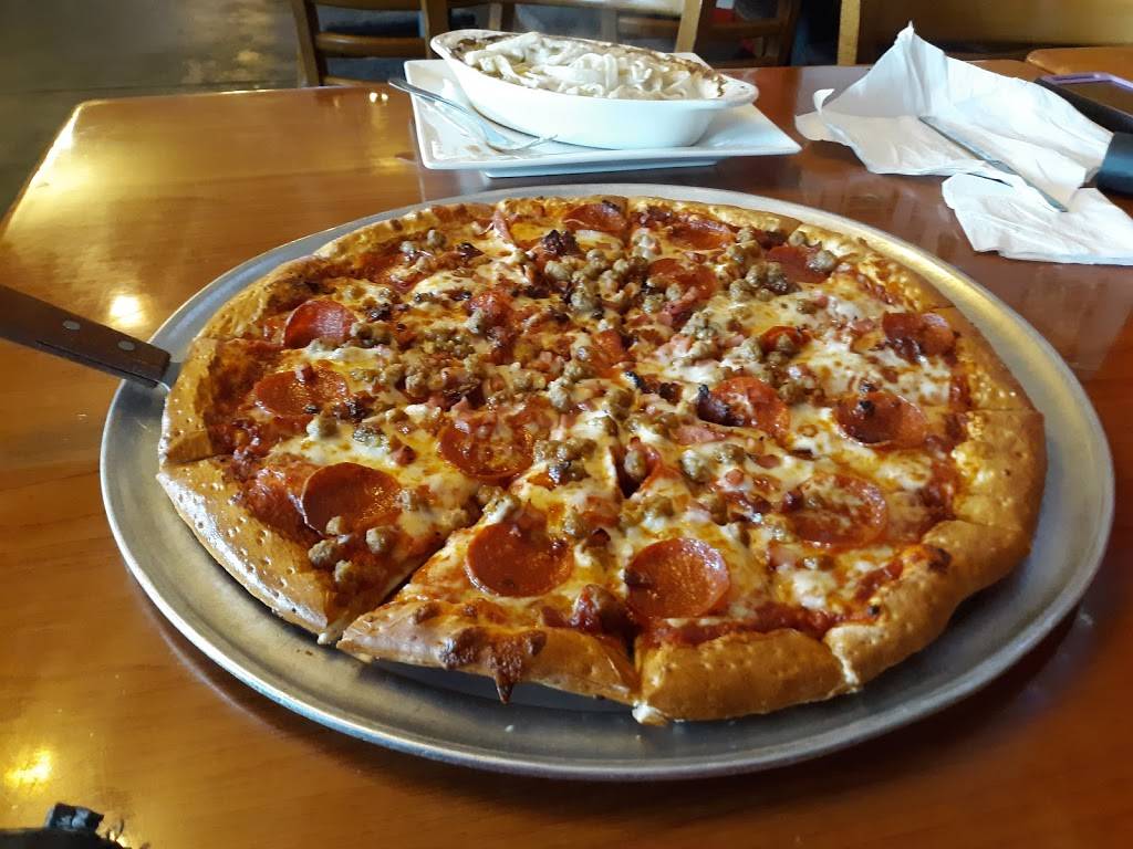 Mama Meas Pizza & More | restaurant | 1314 Donelson Pkwy, Dover, TN 37058, USA | 9312326500 OR +1 931-232-6500