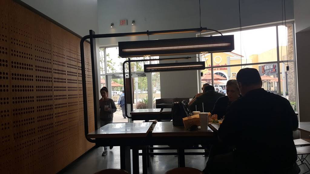 Chipotle Mexican Grill | restaurant | 2773 N Main St, Santa Ana, CA 92705, USA | 7146560005 OR +1 714-656-0005