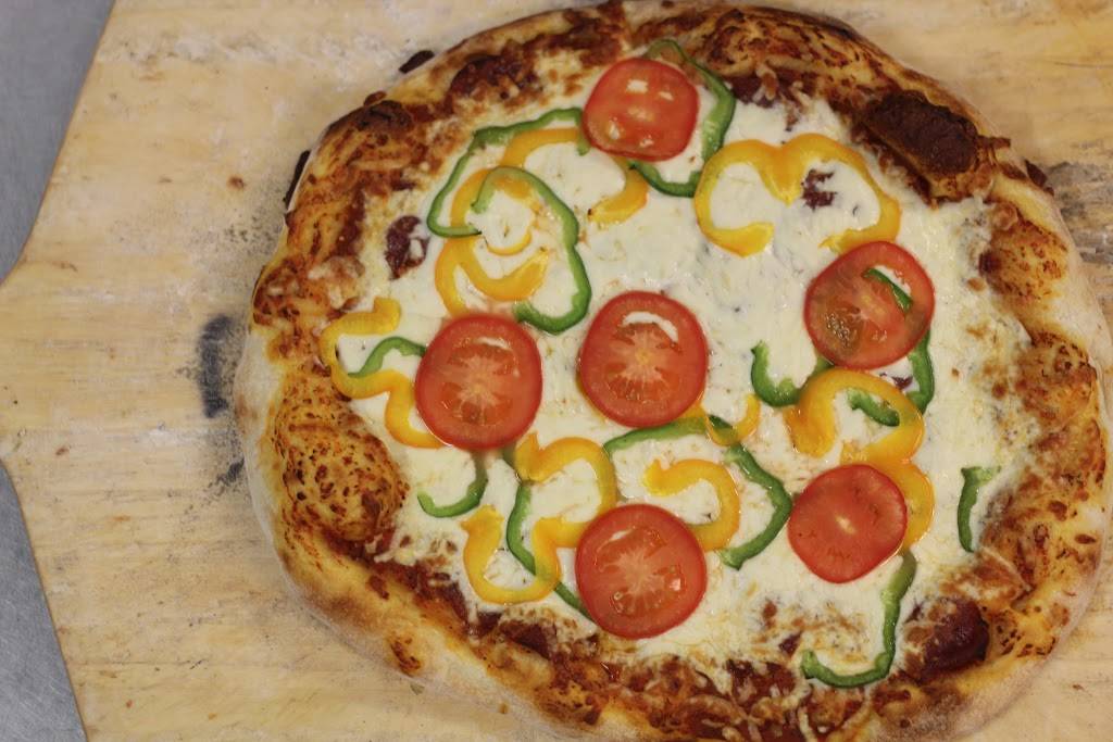 Madame Aldo | meal takeaway | 814 Boulevard de Sainte-Adèle, Sainte-Adèle, QC J8B 2N2, Canada | 4502291211 OR +1 450-229-1211