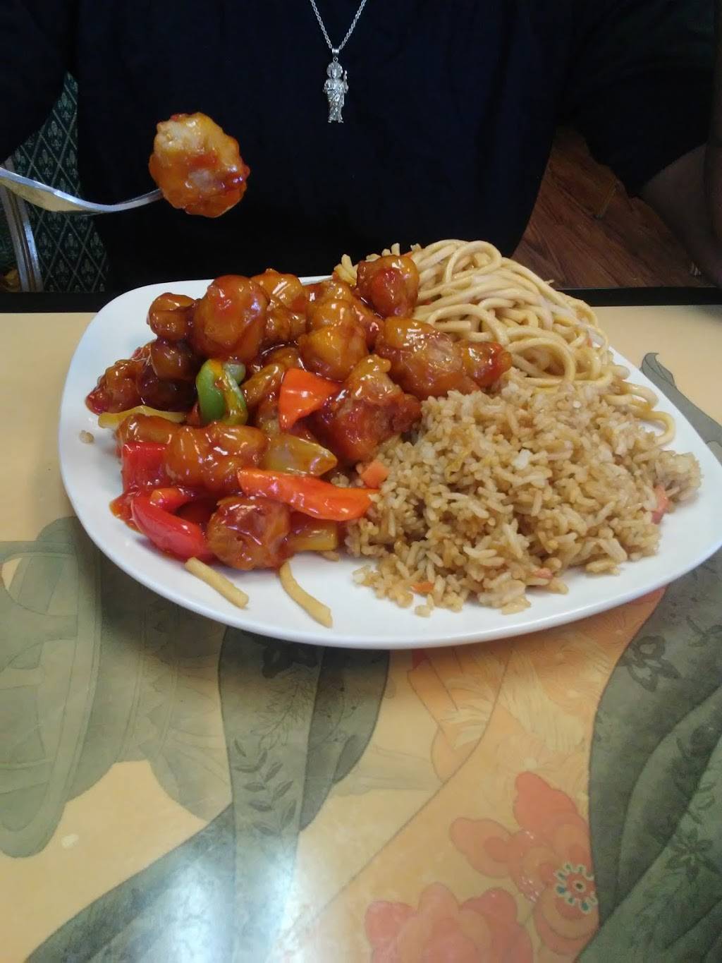 Cathay Express | restaurant | 2550 Cottage Way, Sacramento, CA 95825, USA | 9164888855 OR +1 916-488-8855