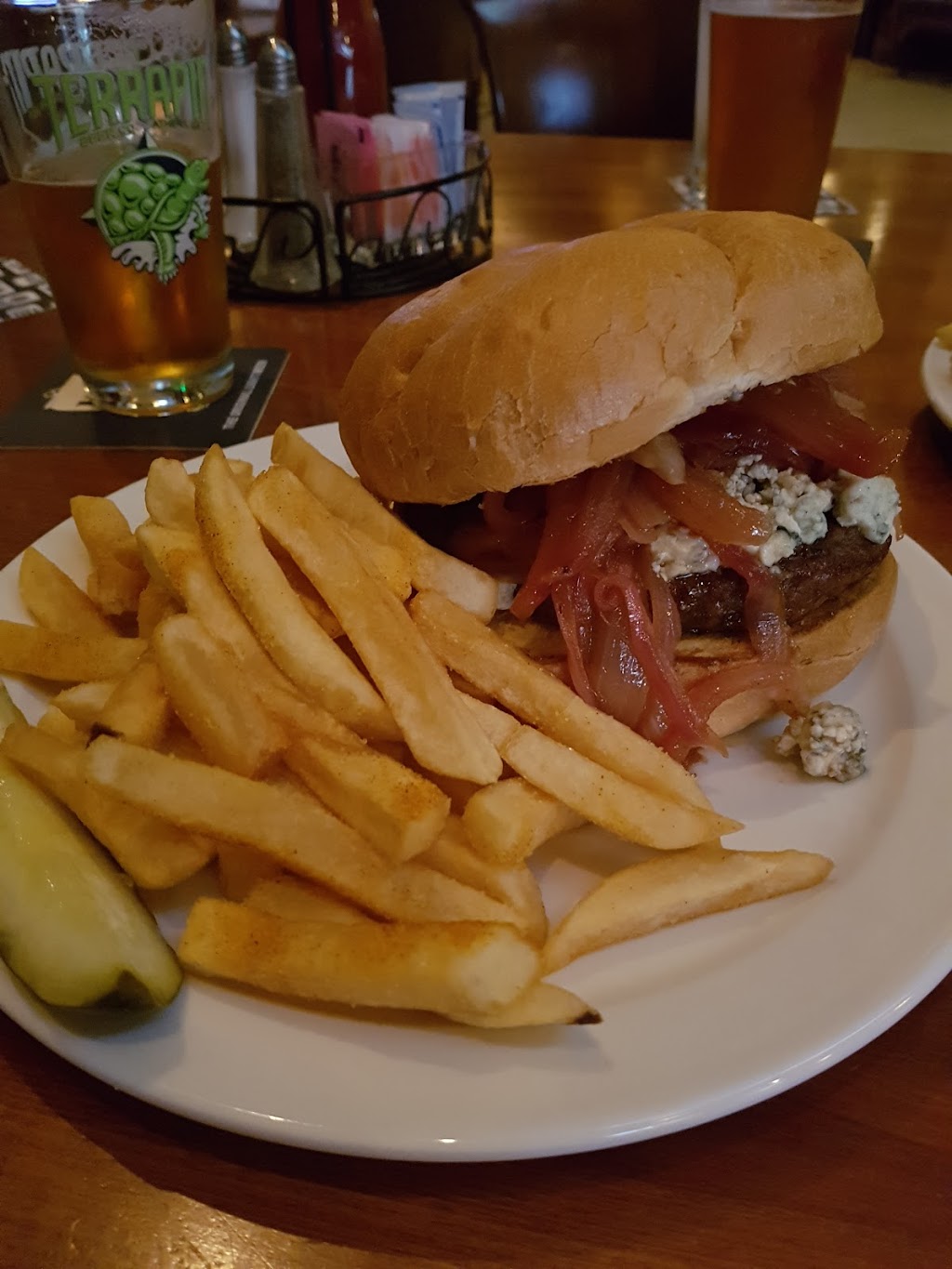 Buck Bradleys Saloon & Eatery | restaurant | 1019 N Old World 3rd St, Milwaukee, WI 53203, USA | 4142248500 OR +1 414-224-8500