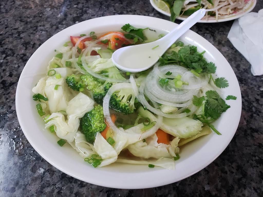 Pho 43 Express | restaurant | 2844 N 43rd Ave, Phoenix, AZ 85009, USA | 6022693383 OR +1 602-269-3383