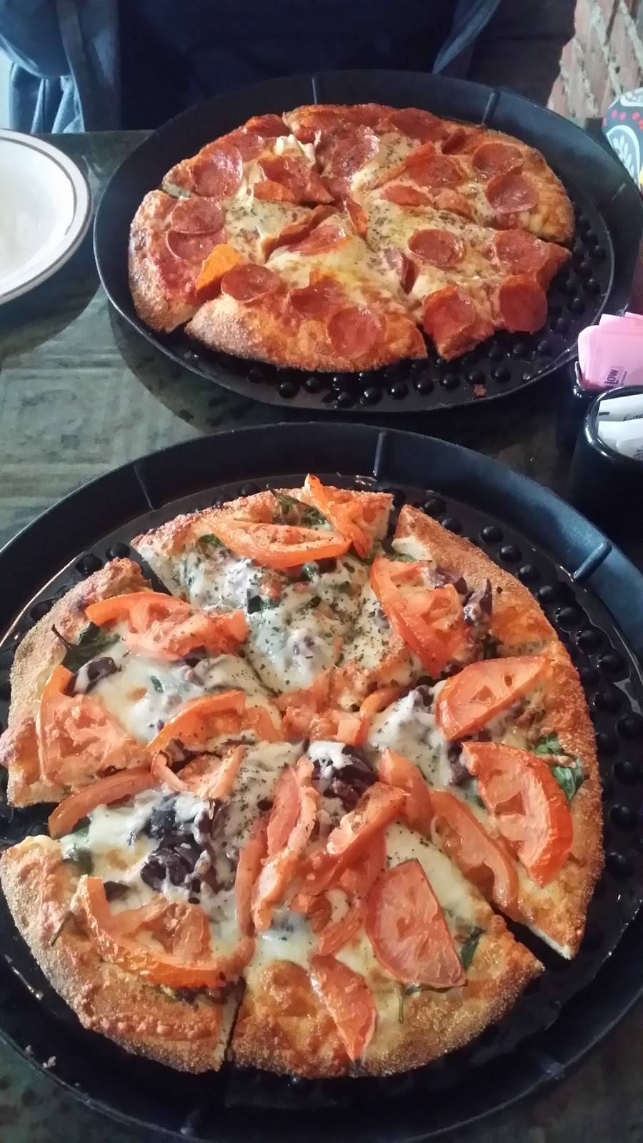 Beach Club Bistro | restaurant | 21939 Lakeshore Blvd, Cleveland, OH 44123, USA | 2167317499 OR +1 216-731-7499