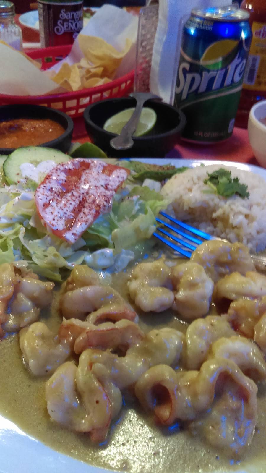 Tacos Y Mariscos El Tapatio | restaurant | 712 L St, Sanger, CA 93657, USA | 5598759100 OR +1 559-875-9100