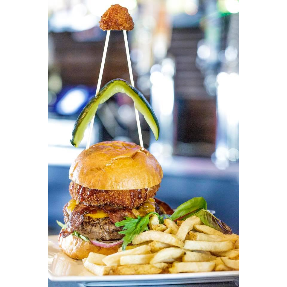 Lopez & Leftys | restaurant | 1759 S Claudina Way, Anaheim, CA 92805, USA | 7143000000 OR +1 714-300-0000