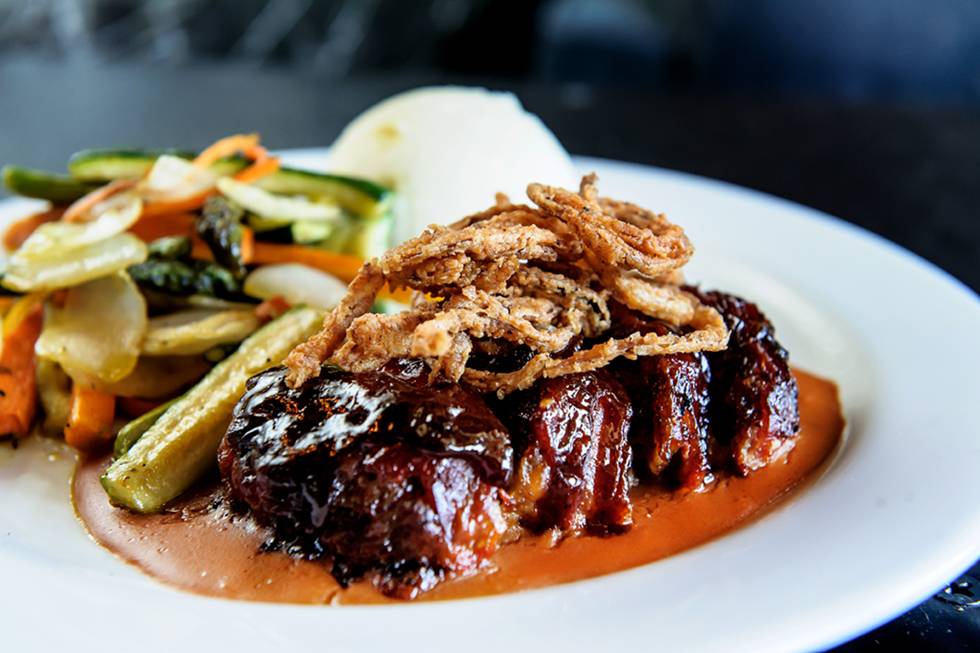 Klondike Kates Restaurant & Saloon | restaurant | 158 E Main St, Newark, DE 19711, USA | 3027376100 OR +1 302-737-6100