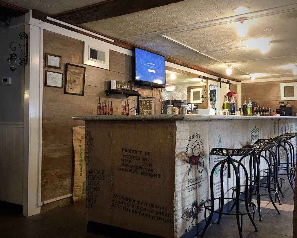 The Pantry | restaurant | 101 Prospect Ave N, Hartville, OH 44632, USA | 3308771277 OR +1 330-877-1277