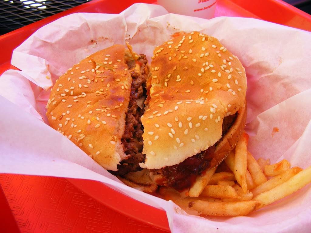 Burger House | restaurant | 6913 Hillcrest Ave, Dallas, TX 75205, USA | 2143610370 OR +1 214-361-0370