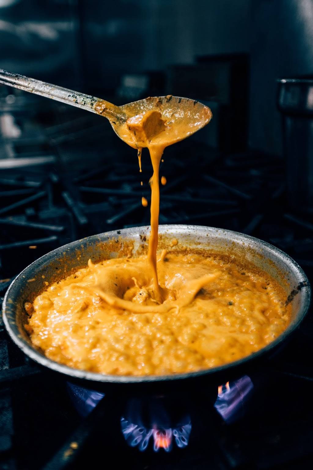 Midnight Temple | restaurant | 2466 Riopelle St, Detroit, MI 48207, USA | 7345585649 OR +1 734-558-5649