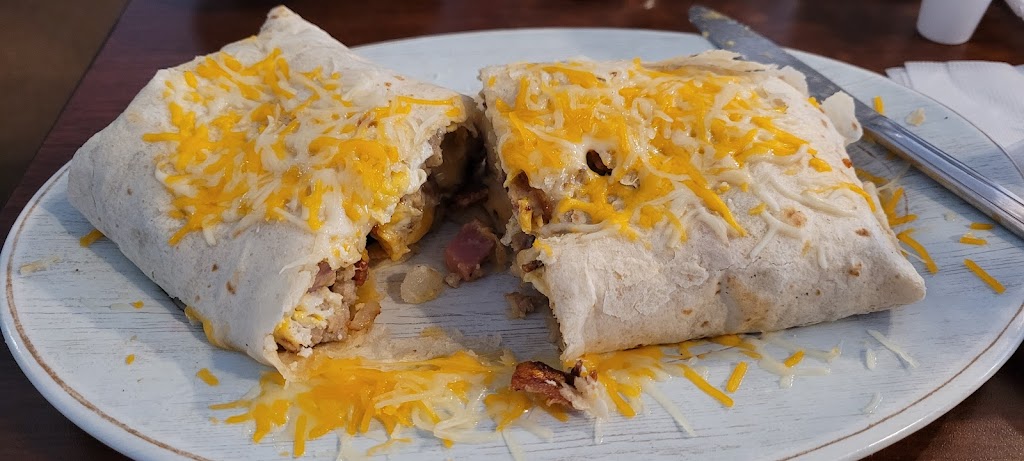 Coyote Cafe | restaurant | 7035 California City Blvd B, California City, CA 93505, USA | 7603734115 OR +1 760-373-4115