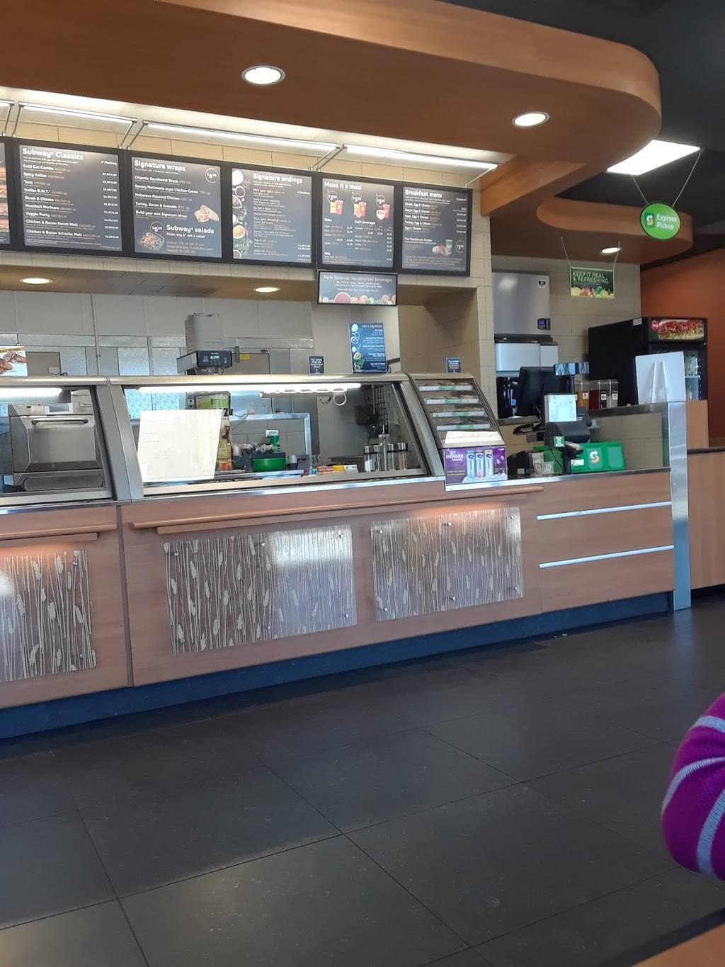 Subway Restaurants | restaurant | 1760 W 6th St B/C, Corona, CA 92882, USA | 9513398406 OR +1 951-339-8406