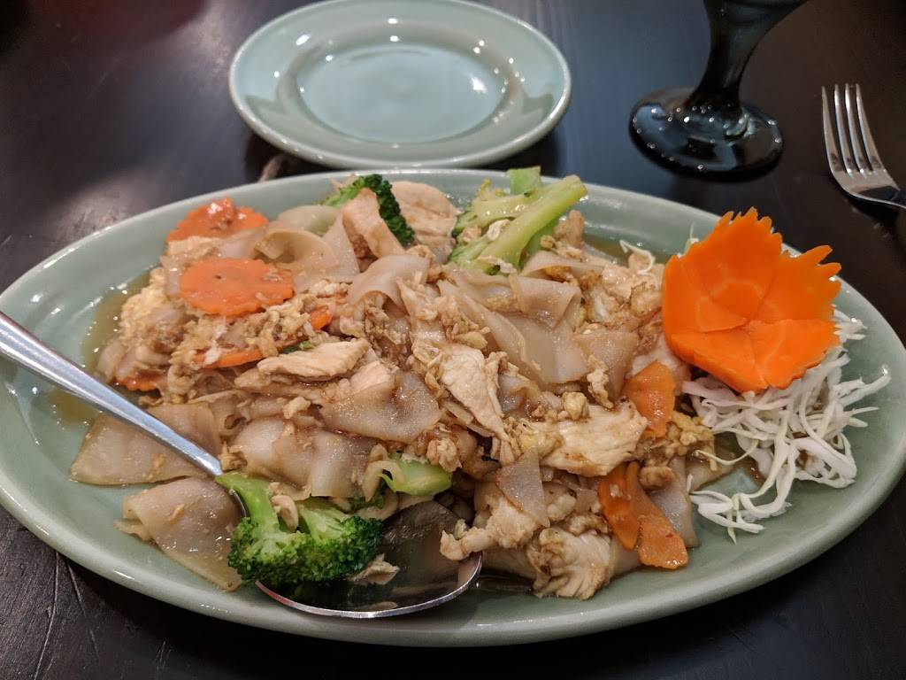 Bangkok Square @North Gainesville | restaurant | 8181 NW 38th Ln #100, Gainesville, FL 32606, USA | 3526726969 OR +1 352-672-6969