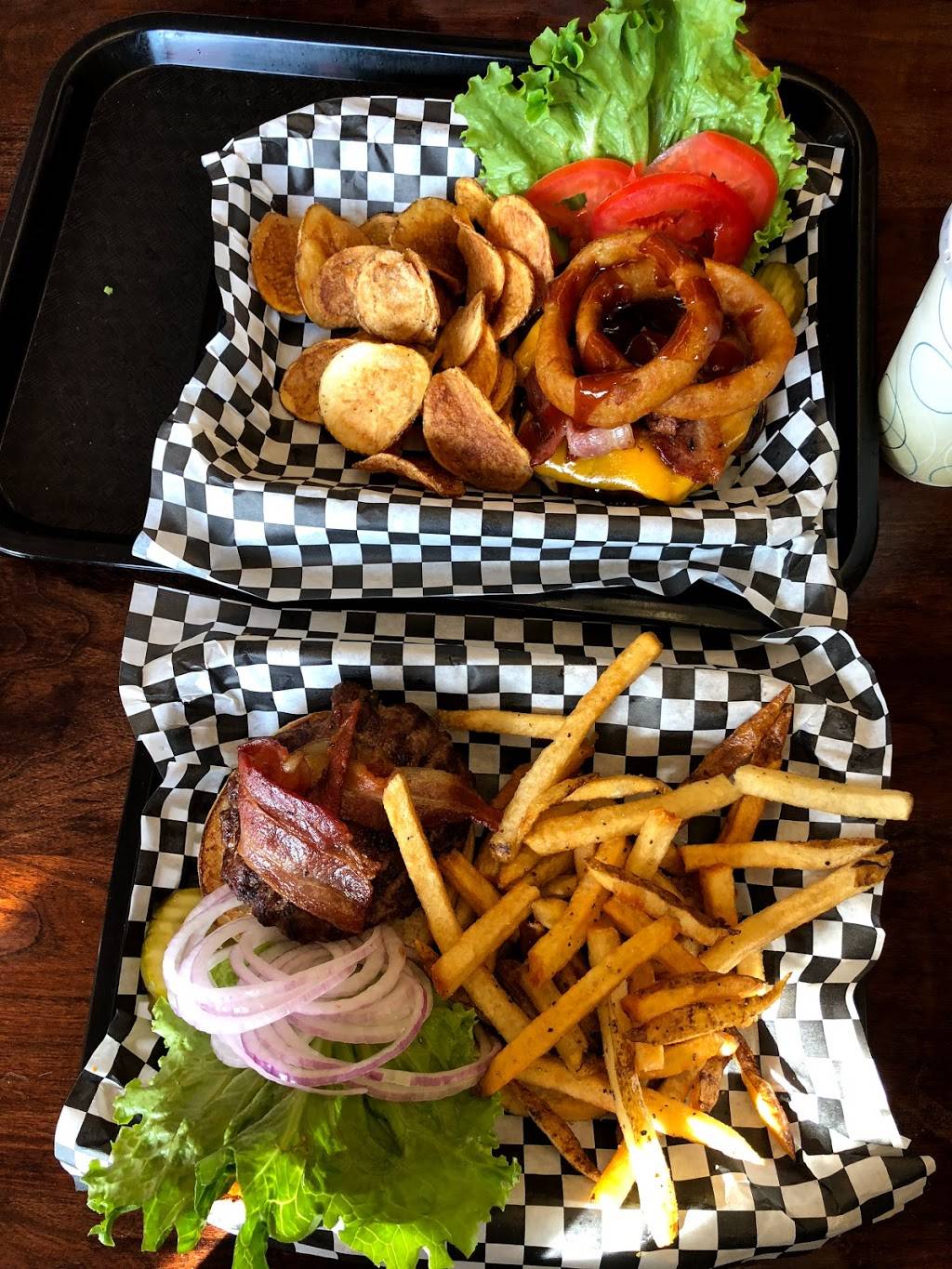 Village Burger | restaurant | 920 Old Liverpool Rd, Liverpool, NY 13088, USA | 3155655324 OR +1 315-565-5324