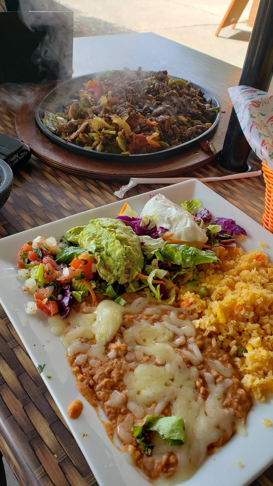 Rio Chico | restaurant | 520 Folly Rd #105, Charleston, SC 29412, USA | 8549991256 OR +1 854-999-1256