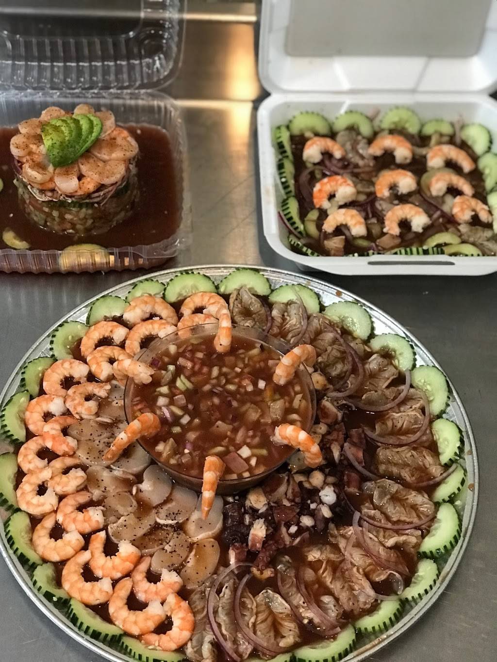 Mariscos las charolas | restaurant | 1150 23rd St, Richmond, CA 94804, USA | 9493533273 OR +1 949-353-3273