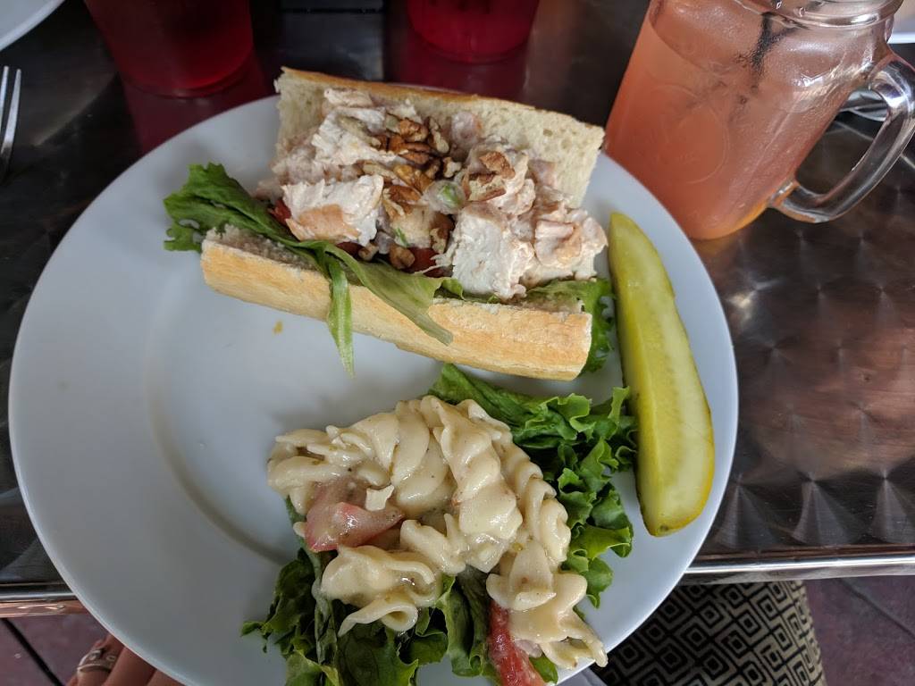 Café at City Market | restaurant | 230 W Saint Julian Street, Savannah, GA 31401, USA | 9122367133 OR +1 912-236-7133