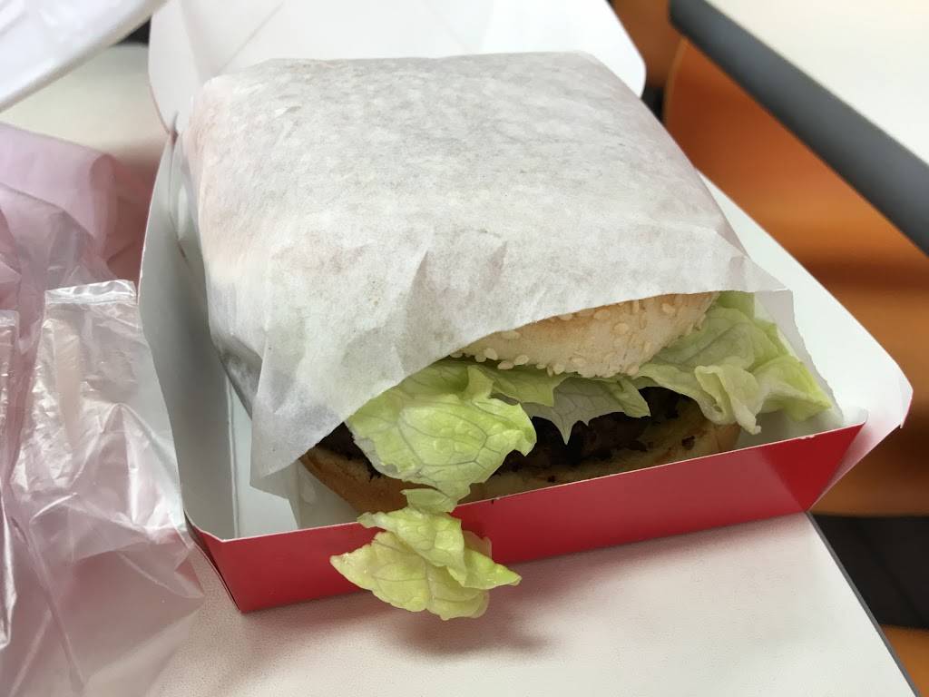 Jollibee | meal delivery | 139 W Carson St, Carson, CA 90745, USA | 3105131941 OR +1 310-513-1941