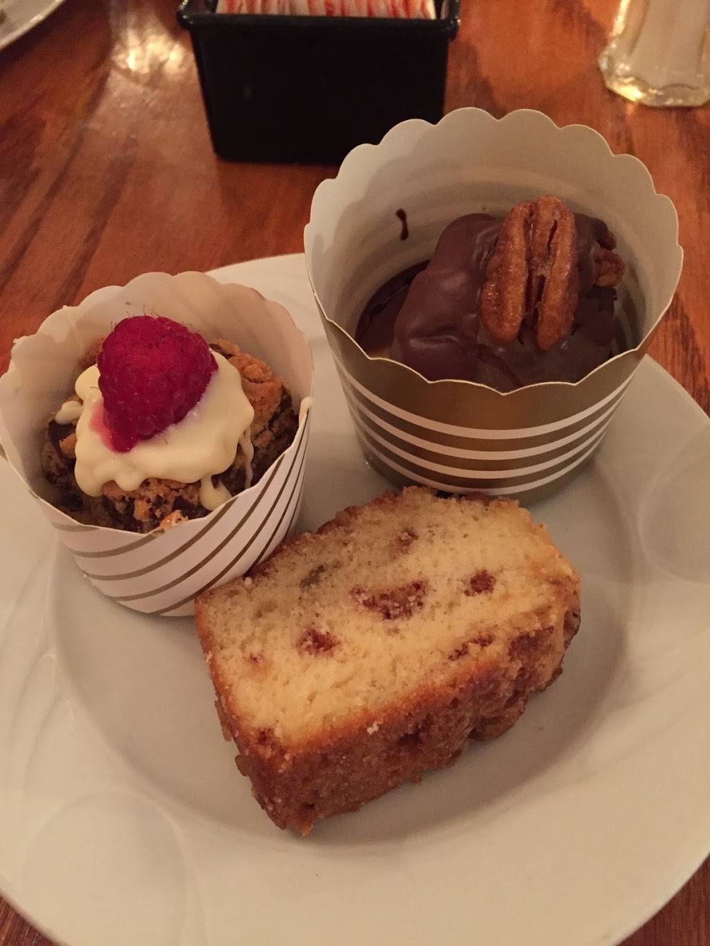 Jesse Camilles Restaurant | restaurant | 615 Church St, Naugatuck, CT 06770, USA | 2037232275 OR +1 203-723-2275