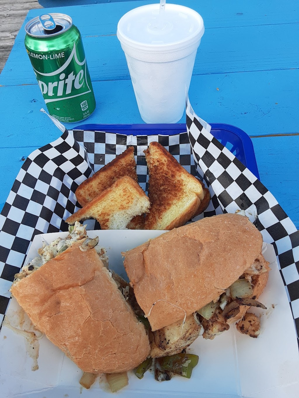 The Deep Blue Seafood Truck | restaurant | 13595 Perdido Key Dr, Pensacola, FL 32507, USA | 8506021610 OR +1 850-602-1610