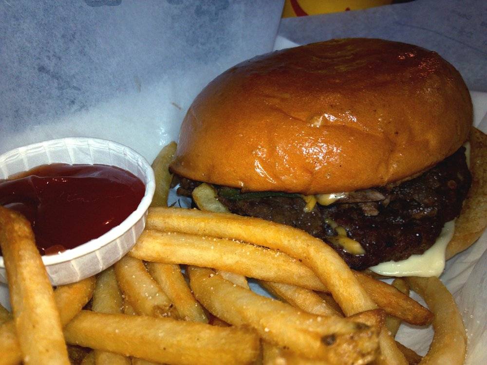 Hardees | restaurant | 5000 W Broad St, Richmond, VA 23230, USA | 8042850294 OR +1 804-285-0294