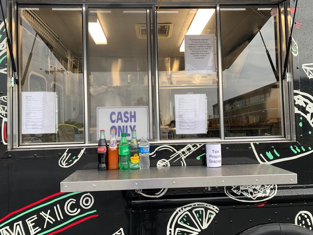 Birrieria Utzil | restaurant | 3200 N May Ave, Oklahoma City, OK 73112, USA | 4055506332 OR +1 405-550-6332