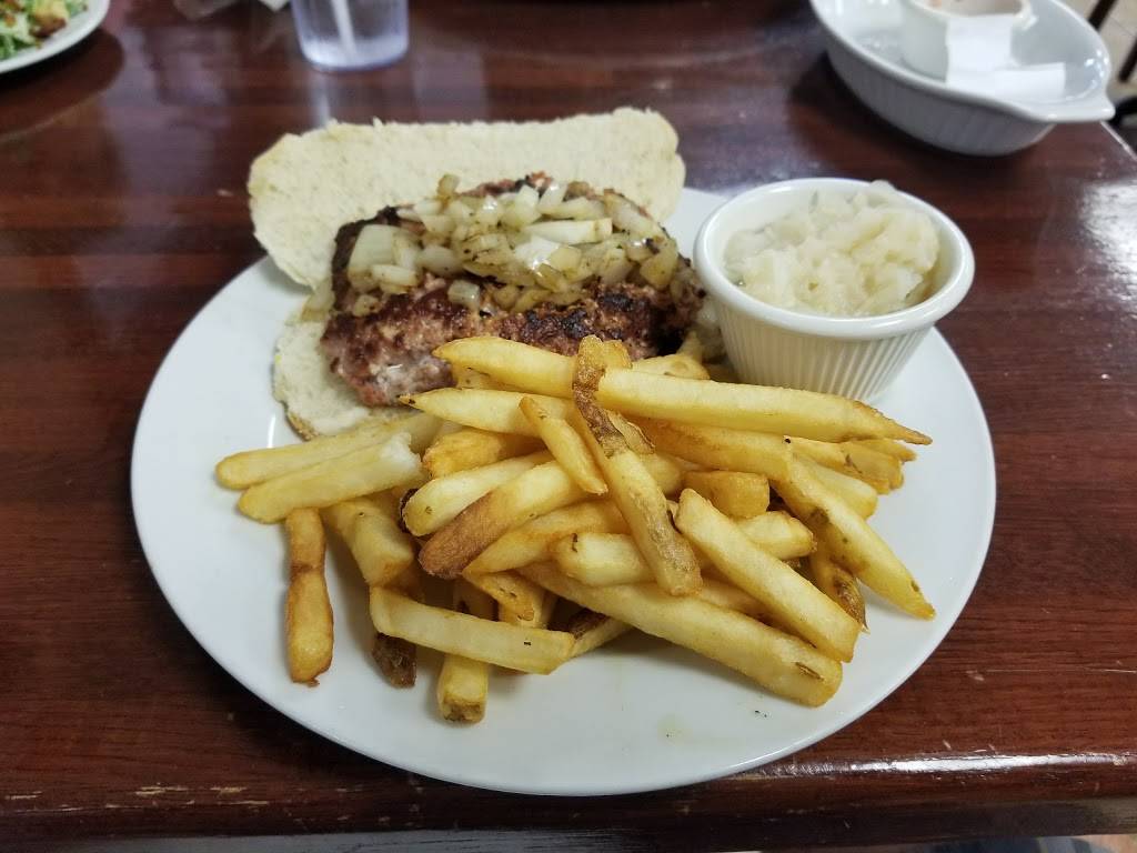 Family Kitchen | restaurant | 73 Erie St S, Leamington, ON N8H 3B2, Canada | 5193240660 OR +1 519-324-0660