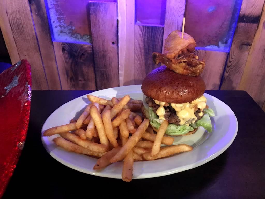 Board & Barrel | restaurant | 218 S Washington St, Naperville, IL 60540, USA | 6309493900 OR +1 630-949-3900