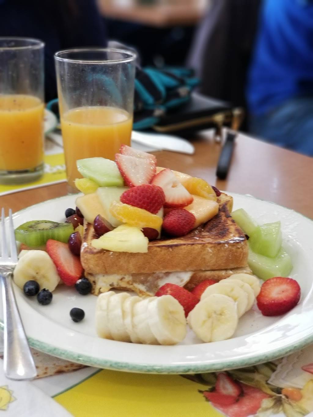 Cora - Lincoln Fields | restaurant | 1355 Richmond Rd, Ottawa, ON K2B 6R7, Canada | 6138282672 OR +1 613-828-2672