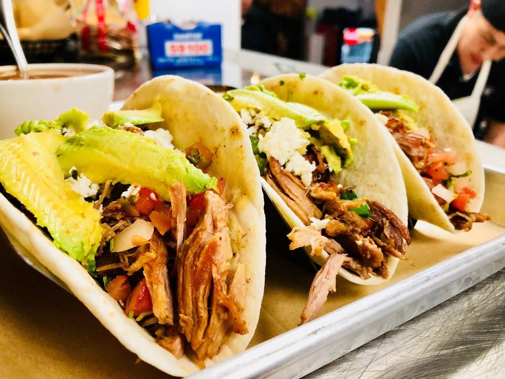 El Barco Mexican Restaurant | restaurant | 8801 Hickman Rd b, Urbandale, IA 50322, USA | 5152760162 OR +1 515-276-0162