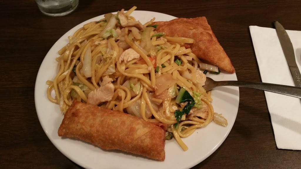 Magic Wok | restaurant | 9504 W Central Ave, Wichita, KS 67212, USA | 3167225528 OR +1 316-722-5528