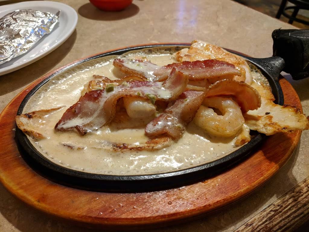 El Lorito Mexican Restaurant | restaurant | 3105 S 70th St, Fort Smith, AR 72903, USA | 4794847018 OR +1 479-484-7018