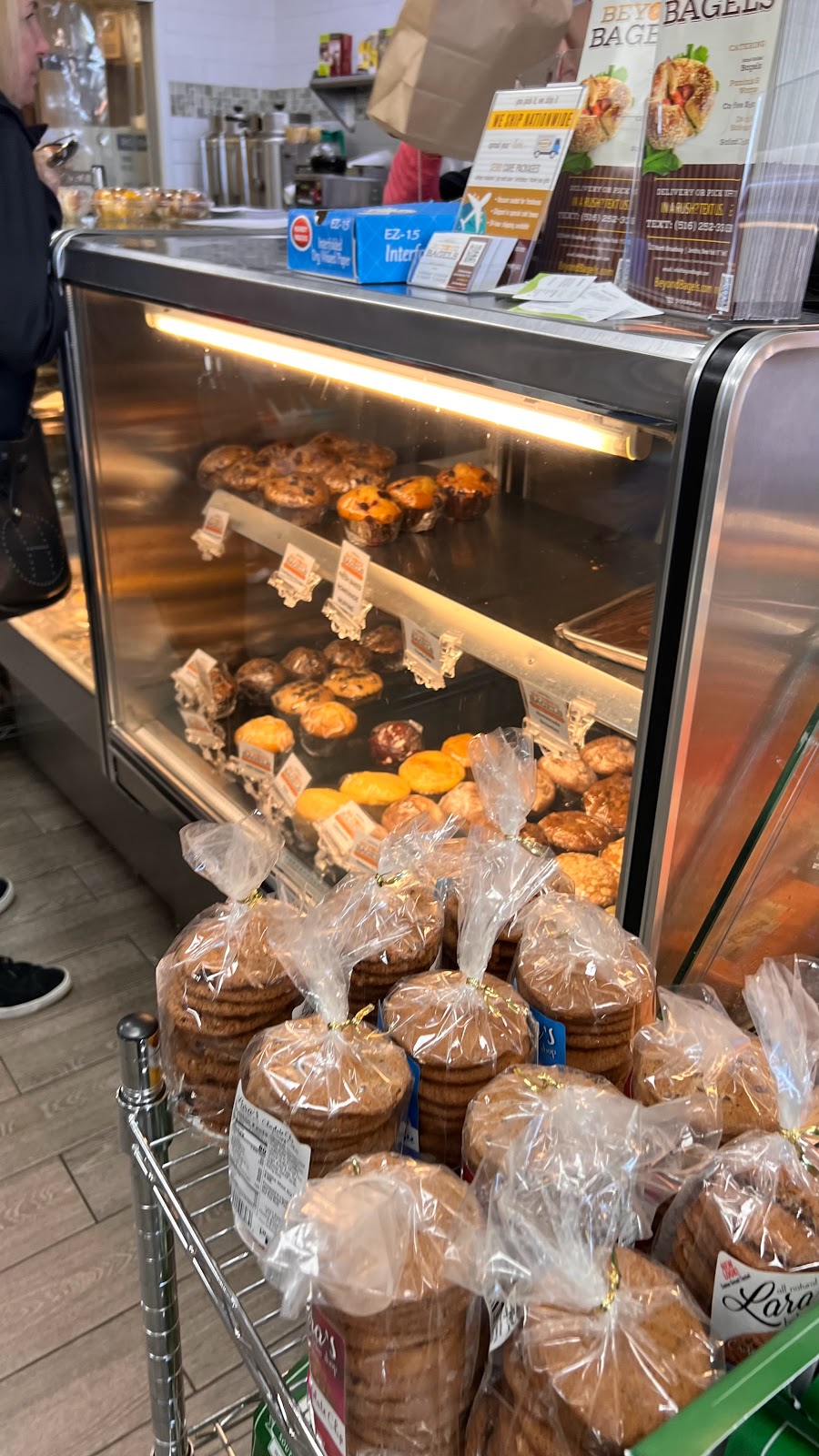 Beyond Bagels | cafe | 523 N Broadway, Jericho, NY 11753, USA | 5168224477 OR +1 516-822-4477