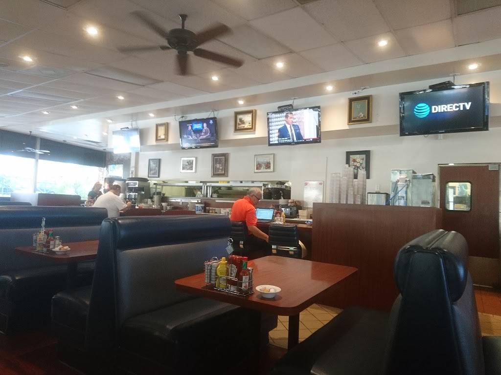 Milas Centre City Cafe | cafe | 2680 S Escondido Blvd, Escondido, CA 92025, USA | 7604896011 OR +1 760-489-6011