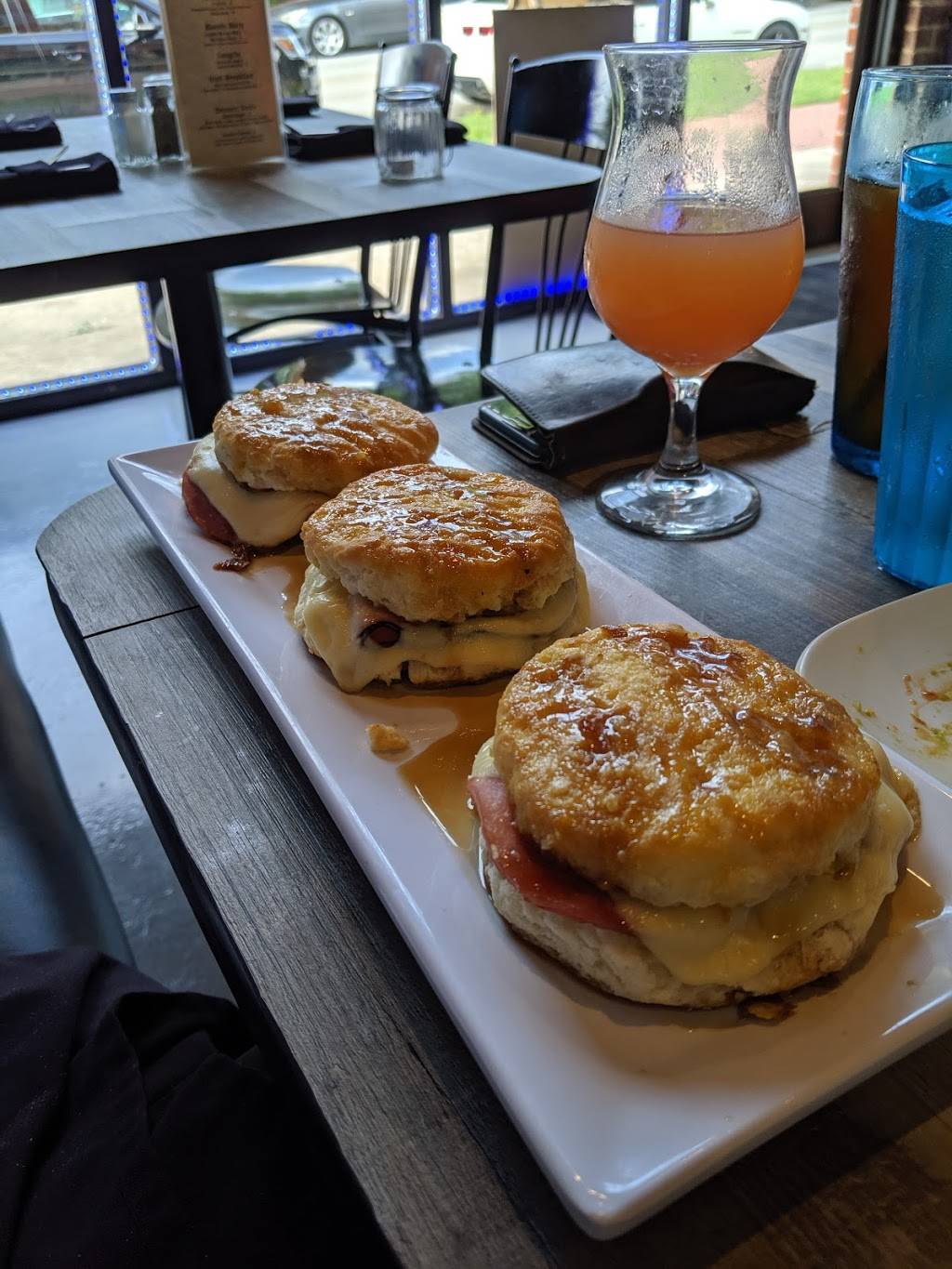 Whiskey Biscuit Bar & Grill | restaurant | 322 NE 2nd St, Oklahoma City, OK 73104, USA | 4056737944 OR +1 405-673-7944