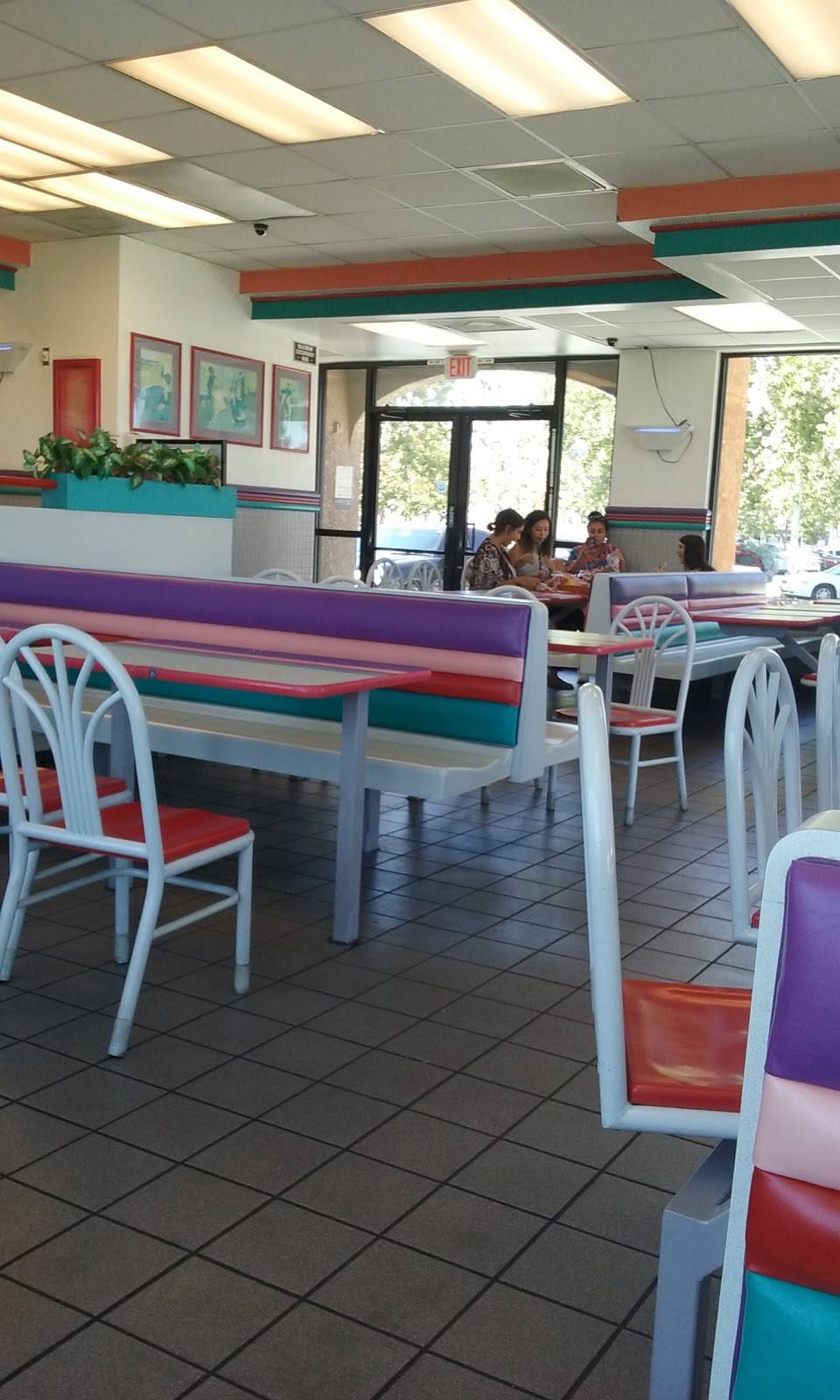 Taco Bell | meal takeaway | 201 Northgate Dr, Manteca, CA 95336, USA | 2092392102 OR +1 209-239-2102