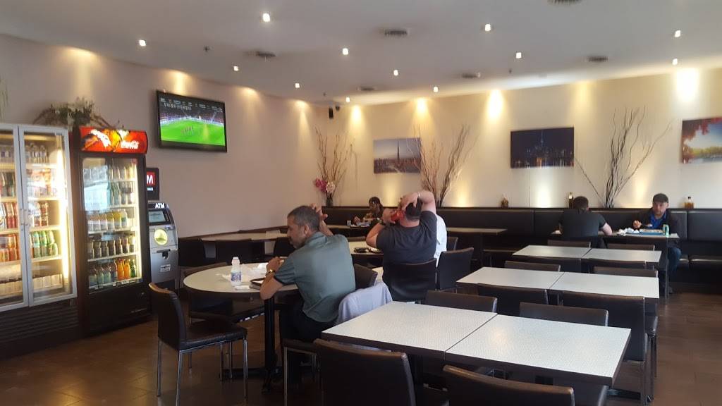 Euro Shawarma | restaurant | 2706 Keele St, North York, ON M3M 3G5, Canada | 4162459888 OR +1 416-245-9888