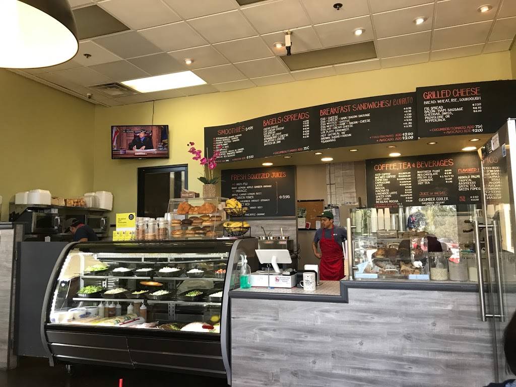 Reggies Deli & Cafe | restaurant | 1910 Sunset Blvd, Los Angeles, CA 90026, USA | 2133539263 OR +1 213-353-9263