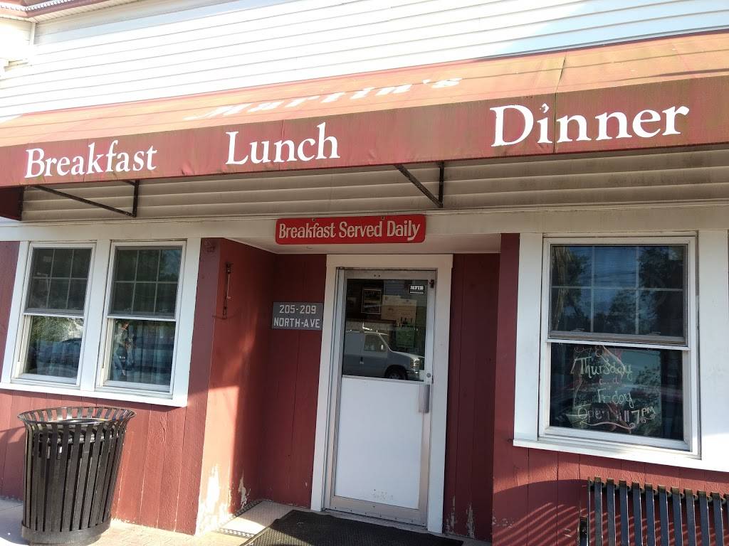 Martins Restaurant | restaurant | 205 North Ave, Abington, MA 02351, USA | 7818781915 OR +1 781-878-1915