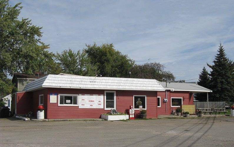 Presque Isle Pizza Restaurant / Connies Ice Cream | meal takeaway | 3150 W 32nd St, Erie, PA 16506, USA | 8148381008 OR +1 814-838-1008