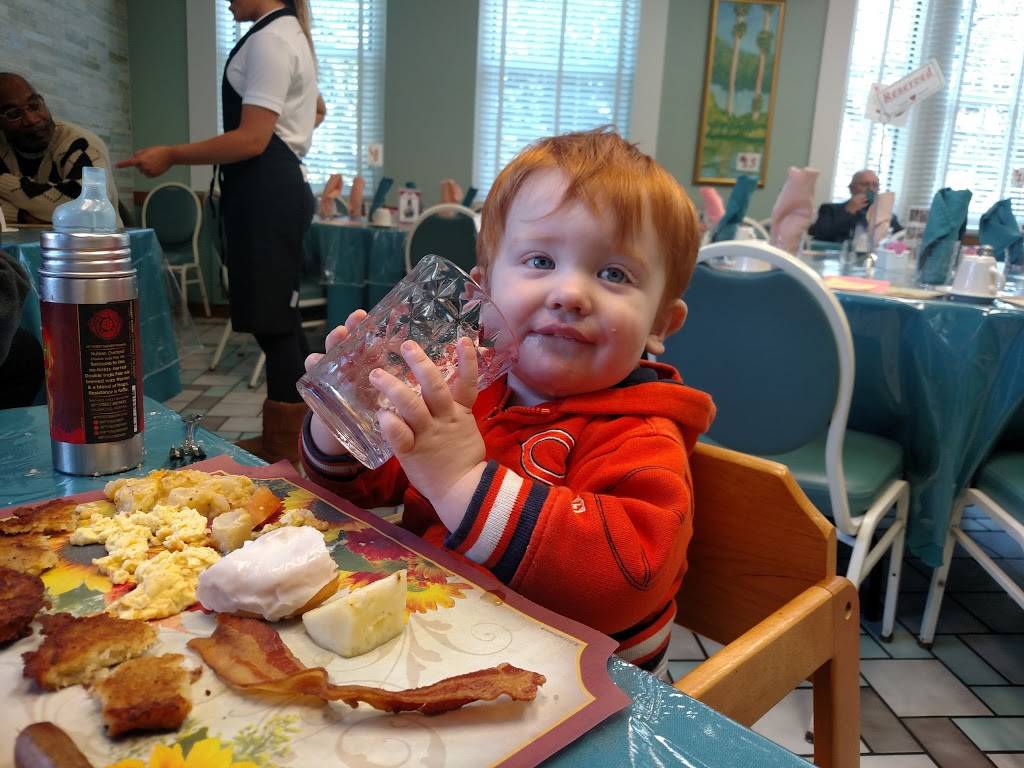 Greenhouse Inn Restaurant | restaurant | 6300 N Ridge Ave, Chicago, IL 60660, USA | 7732734182 OR +1 773-273-4182